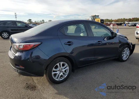 2017 Toyota Yaris Ia из США, поврежденный, VIN 3MYDLBYV3HY183207